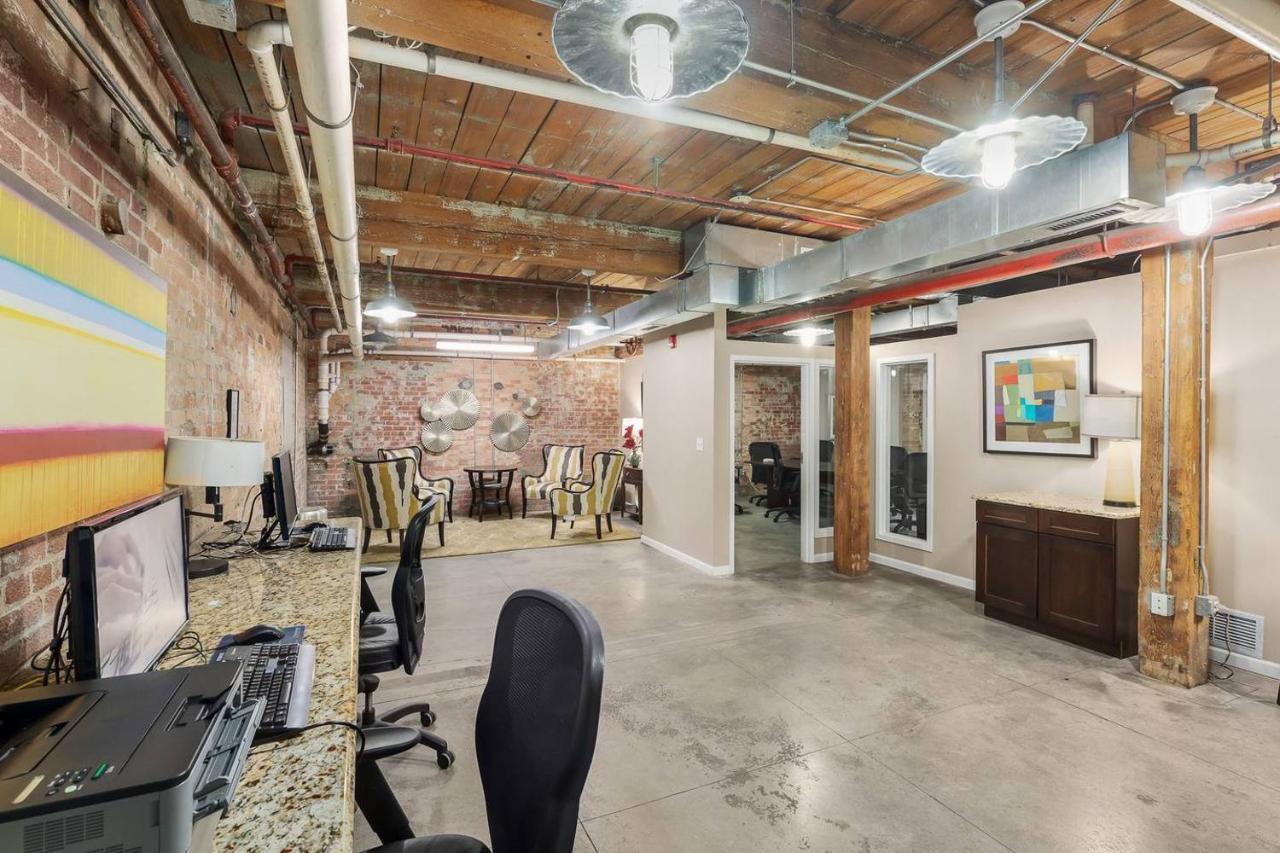 Trifecta 2Br Free Parking Modern Superhost Apartamento Durham Exterior foto