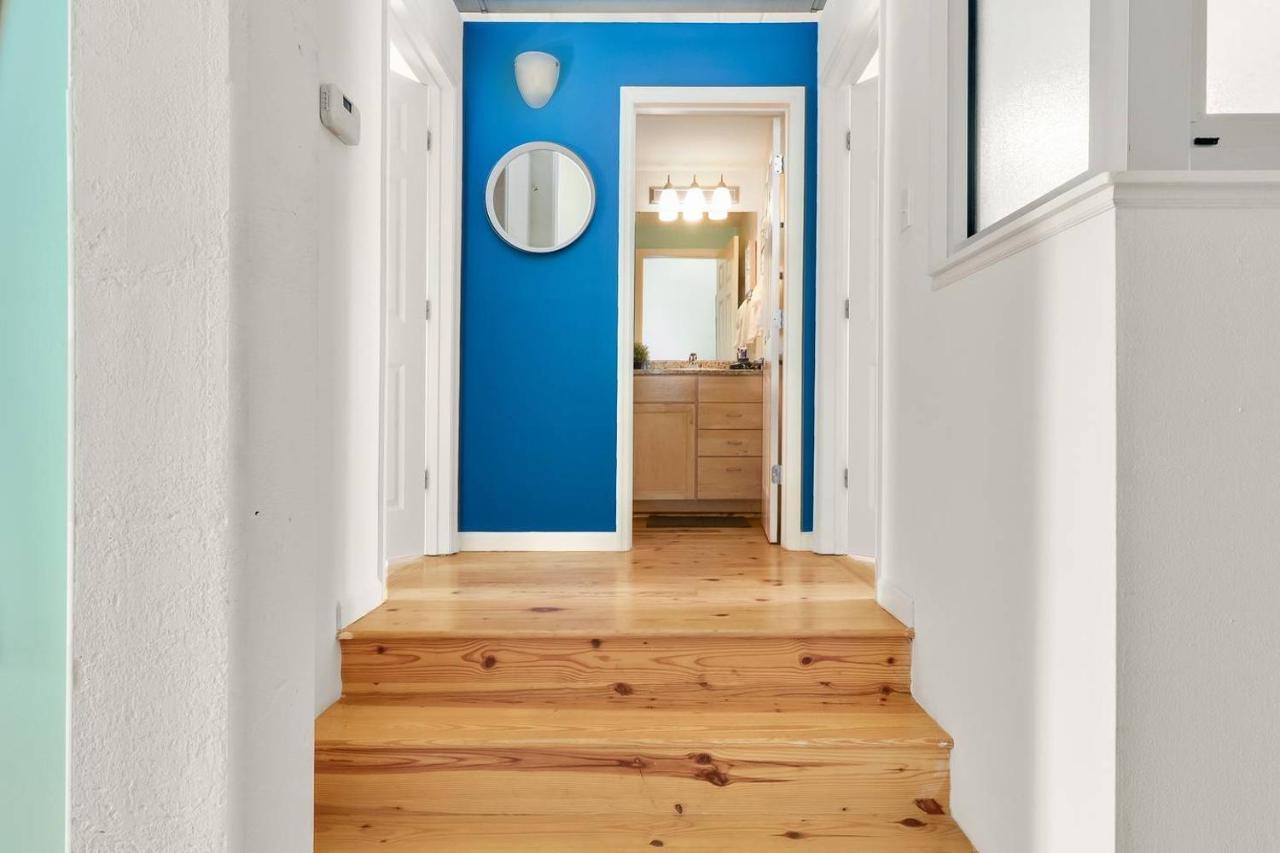 Trifecta 2Br Free Parking Modern Superhost Apartamento Durham Exterior foto